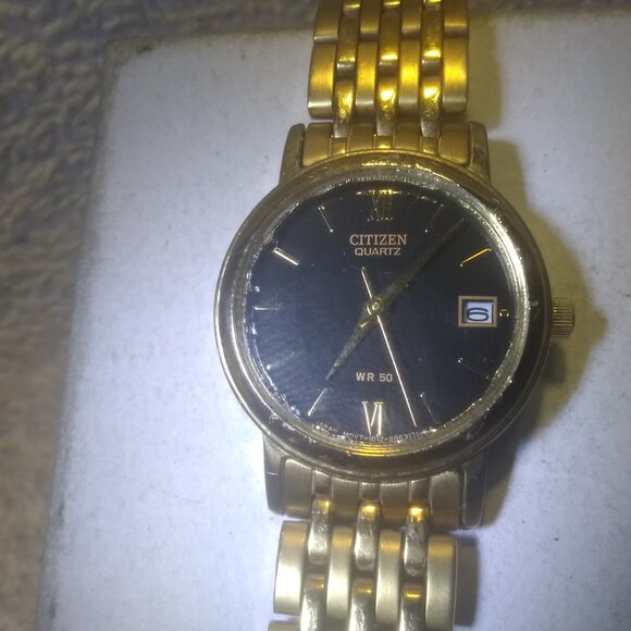 Citizen Quartz Watch Black 1012-S038561 Dial Women Date Gold Link Band New Bat ! - Picture 2 of 14